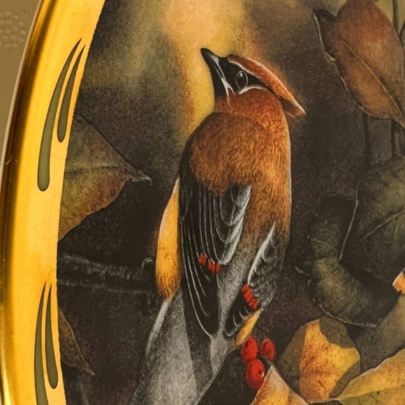 "Among the Berries" Catherine McClung Lenox Plate - Picture 7 of 7